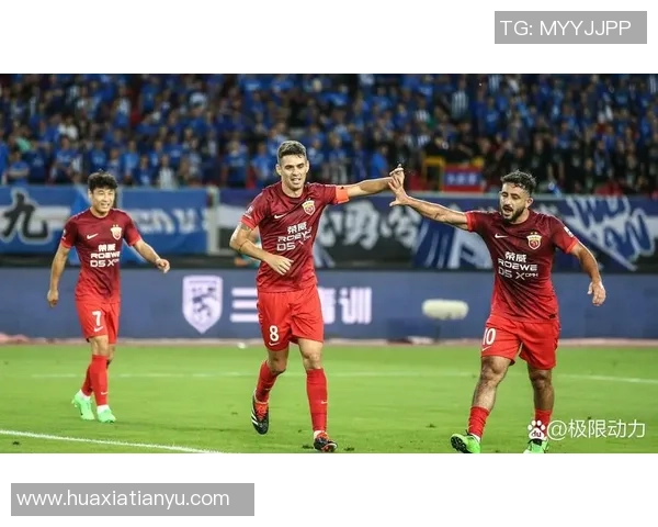 11月4日足球巨星闪耀赛场再创辉煌成就引爆全球球迷热情