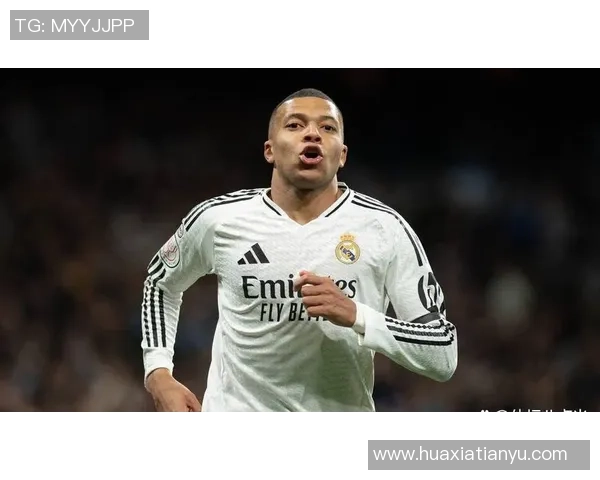 20年代足球传奇人物盘点：十大球星成就与影响力深度解析