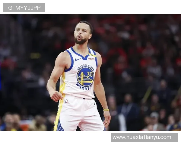 《专访顶级后卫球星揭秘防守艺术与比赛中的关键决策》