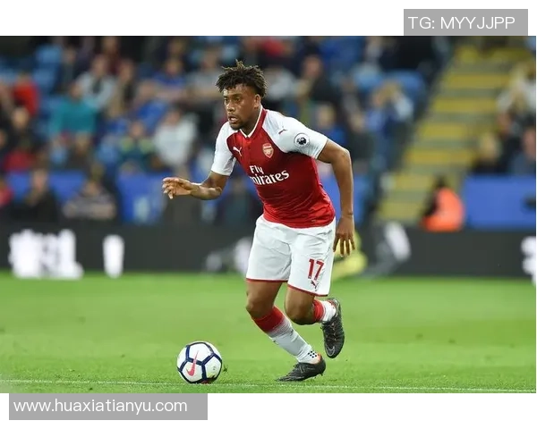 《全球足球巨星全景图鉴:从经典传奇到新星崛起的辉煌历程》 《全球足球巨星全景图鉴:从经典传奇到新星崛起的辉煌历程》