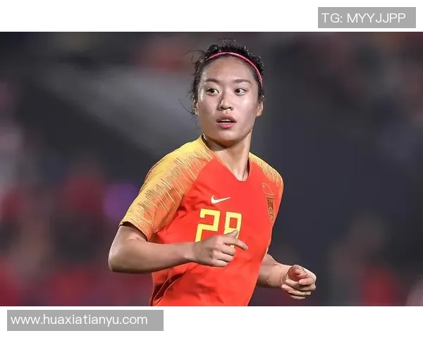 中国女足新星崛起 各项赛事展现实力 打破困境引领未来发展