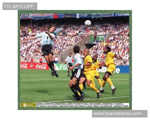 纵观足坛群星闪耀时刻细数球员辉煌瞬间与传奇历程